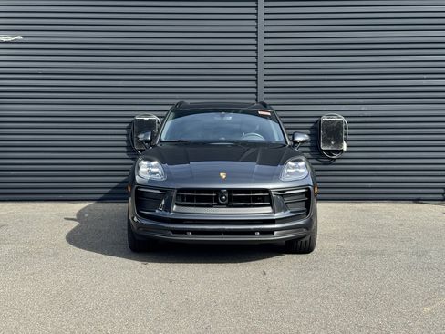 Certified 2026 Porsche Macan AWD/4WD image 10