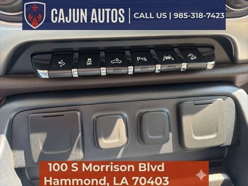 Used 2018 GMC Sierra 1500 SLT w/ Texas SLT Premium Package AWD/4WD image 28