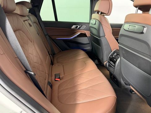 Used 2025 BMW X5 xDrive40i image 30