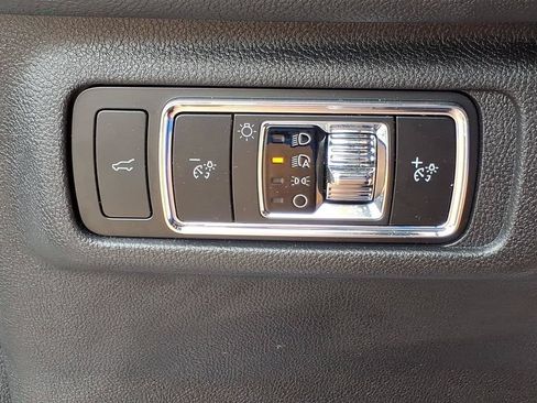 Used 2024 Lincoln Corsair Reserve w/ Equipment Group 201A AWD/4WD image 15
