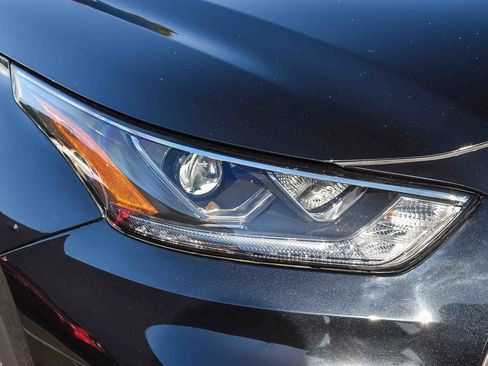 Used 2022 Toyota Highlander Platinum image 8