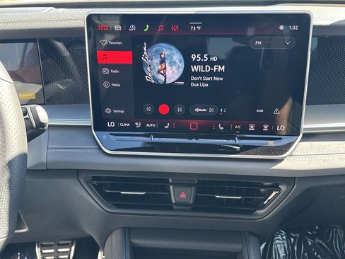 New 2026 Volkswagen Tiguan SE R-Line image 16