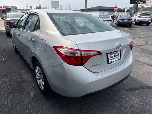 Used 2016 Toyota Corolla LE FWD image 4