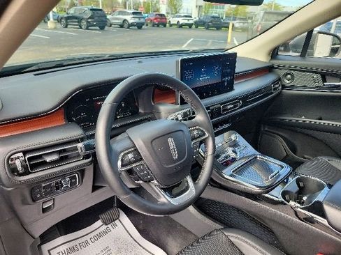 Certified 2022 Lincoln Nautilus Reserve w/ Luxury Package AWD/4WD image 29