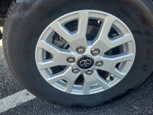 Used 2025 Toyota Tacoma SR5 RWD image 8