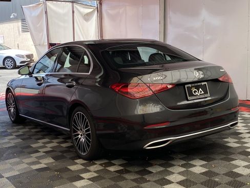 Used 2022 Mercedes-Benz C 300 4MATIC Sedan image 4