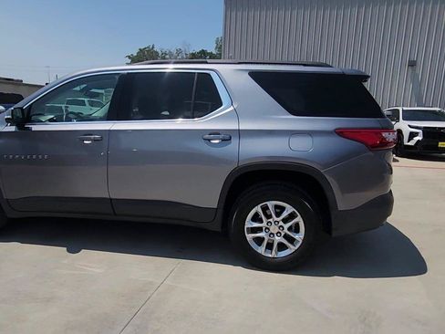 Used 2020 Chevrolet Traverse LT FWD image 6