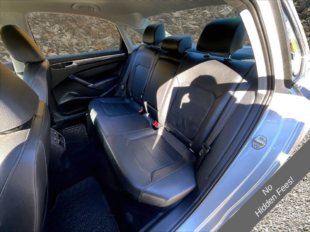 Used 2016 Volkswagen Passat 1.8T SE FWD image 21