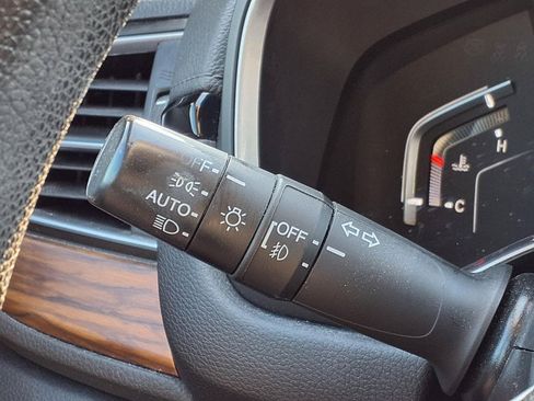 Used 2019 Honda CR-V EX image 18