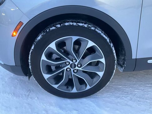 Used 2022 Lincoln Nautilus Reserve image 35