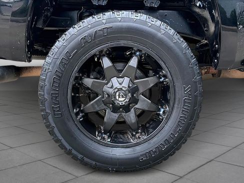 Used 2011 Toyota Tundra 2WD CrewMax w/ Tow Pkg image 10