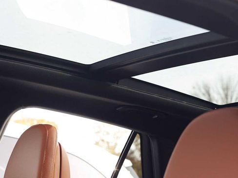 Certified 2026 Mercedes-Benz GLC 300 4MATIC image 15