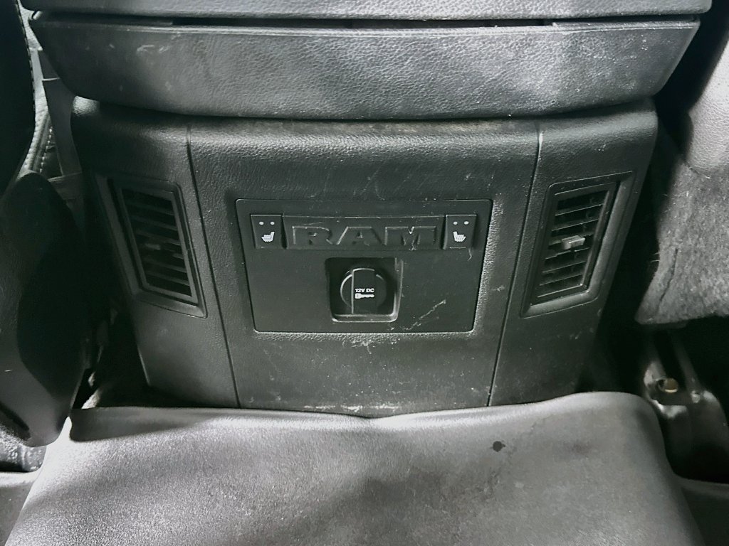 Used 2014 RAM 3500 Laramie AWD/4WD image 22