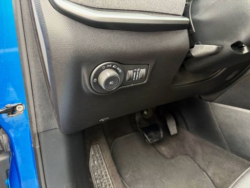 Used 2024 Jeep Compass Latitude AWD/4WD image 24