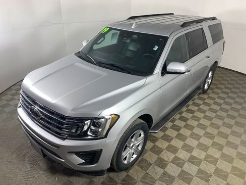 Used 2019 Ford Expedition Max XLT w/ Equipment Group 202A AWD/4WD image 18
