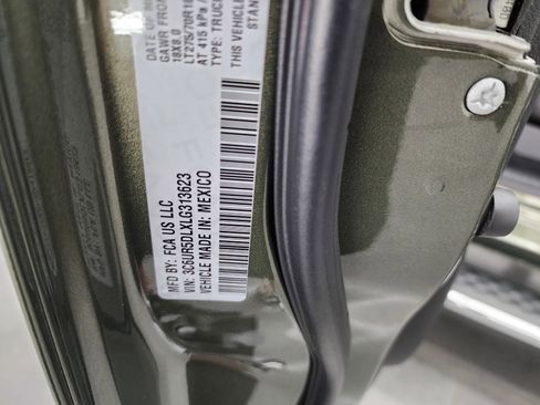 Used 2020 RAM 2500 Big Horn w/ Level 2 Equipment Group image 56