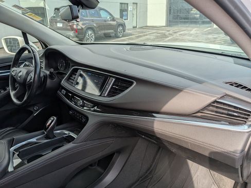 Used 2020 Buick Enclave Avenir w/ Avenir Technology Package image 30