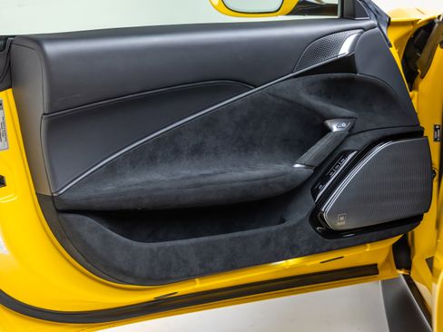 Certified 2025 Ferrari Roma Spider image 75