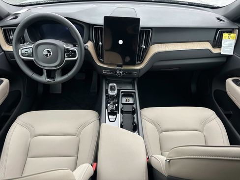 New 2026 Volvo XC60 B5 Core w/ Climate Package image 7