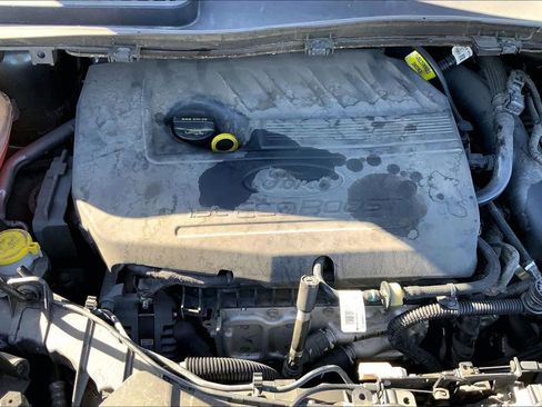 Used 2017 Ford Escape SE image 32