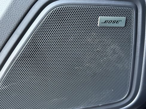 Certified 2025 Porsche Macan image 21