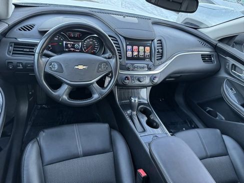 Used 2017 Chevrolet Impala LT image 7