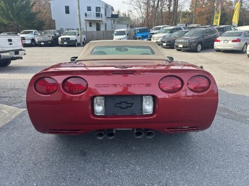 Used 1998 Chevrolet Corvette Convertible w/ Performance Handling Pkg image 4