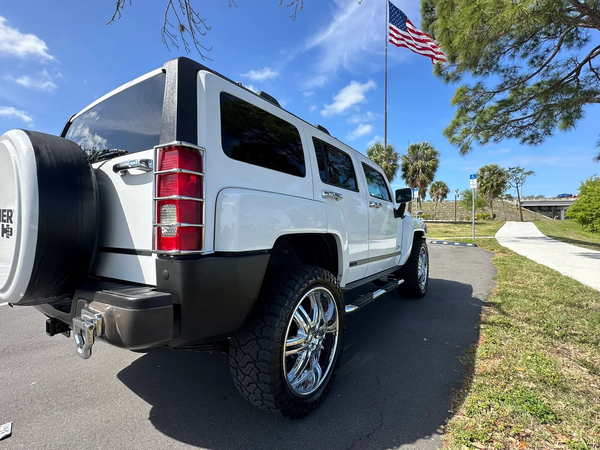 Used 2006 HUMMER H3 AWD/4WD image 6