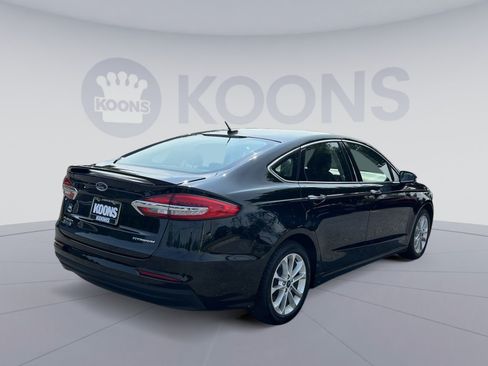 Used 2019 Ford Fusion Energi Titanium FWD image 7
