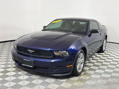 Used 2011 Ford Mustang Coupe w/ 101A Rapid Spec Order Code RWD image 9