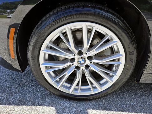 Used 2024 BMW 330i xDrive Sedan image 9