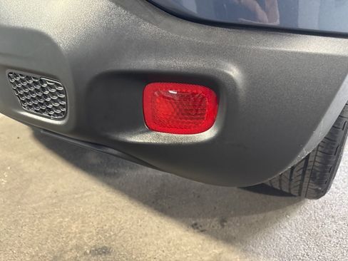 Used 2021 Jeep Renegade Latitude image 20