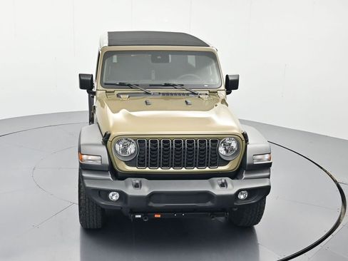 Used 2025 Jeep Wrangler Unlimited Sport AWD/4WD image 29
