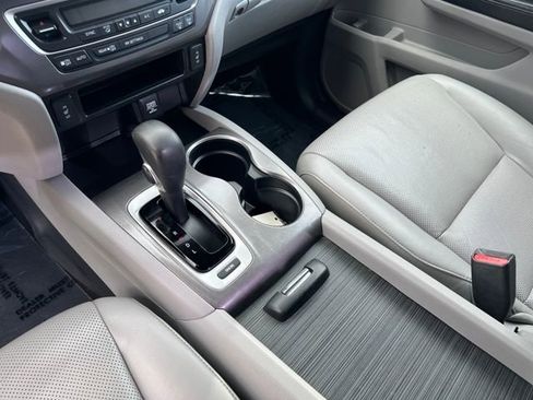 Used 2018 Honda Ridgeline RTL image 26