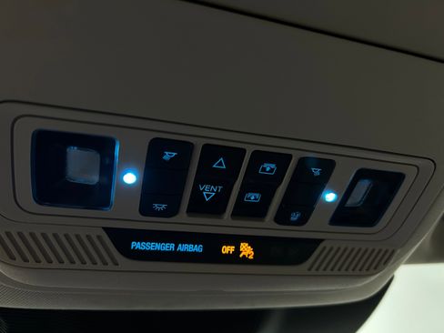 Used 2020 Ford Explorer Limited image 28