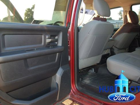 Used 2018 RAM 2500 Tradesman w/ Chrome Appearance Group AWD/4WD image 13