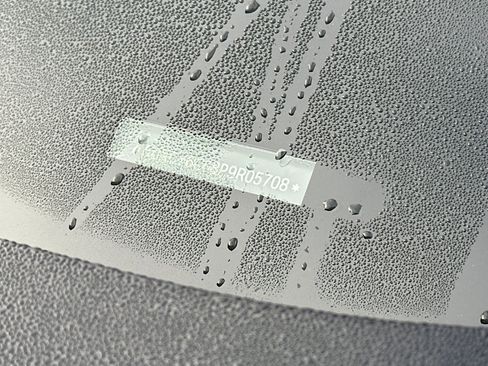 Used 2023 BMW X6 xDrive40i w/ M Sport Package image 35