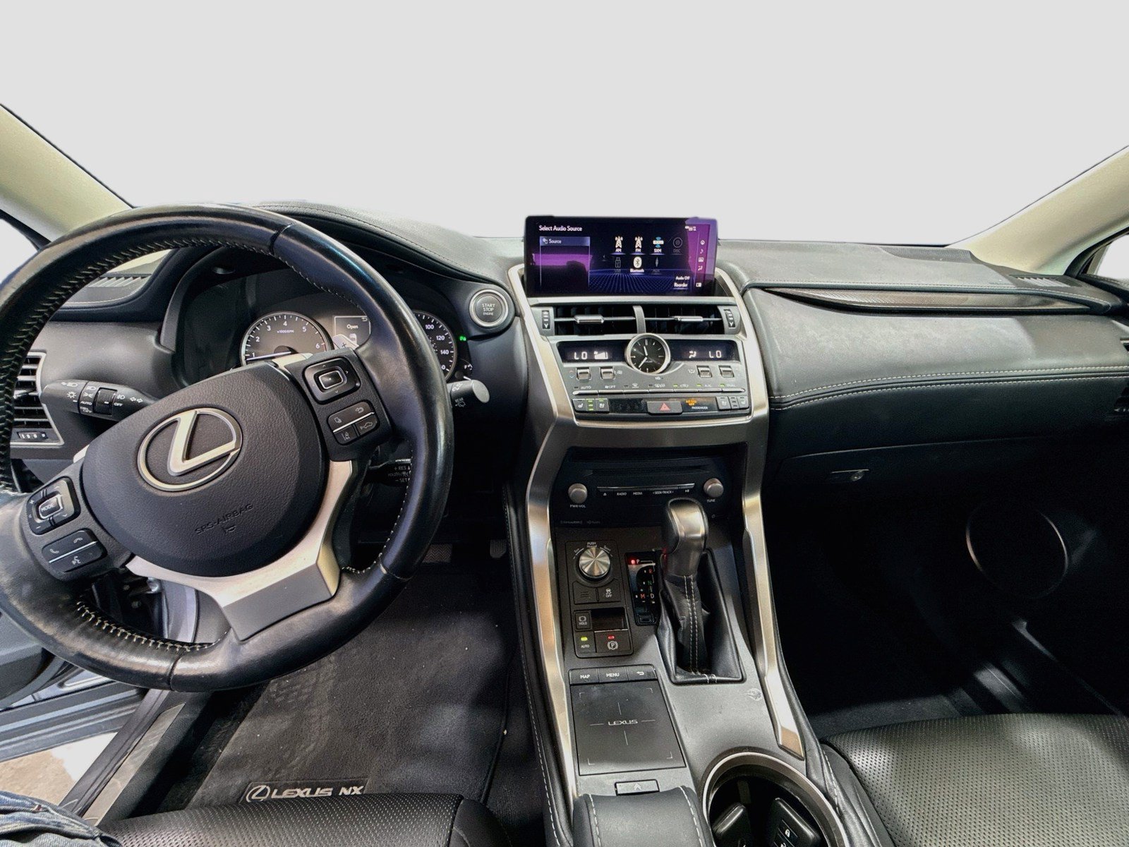Used 2018 Lexus NX 300 FWD w/ Premium Package image 7
