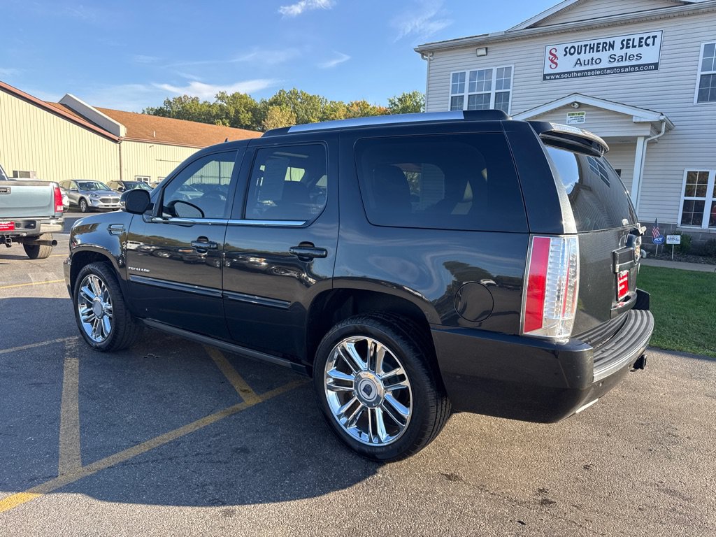 Used 2013 Cadillac Escalade Premium AWD/4WD image 8