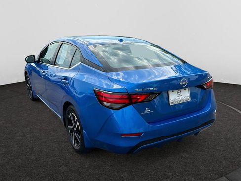 Used 2024 Nissan Sentra SV image 3