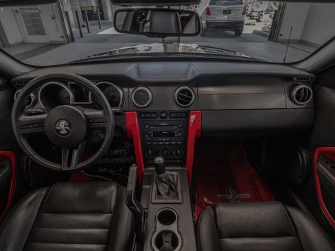 Used 2007 Ford Mustang Shelby GT500 RWD image 8