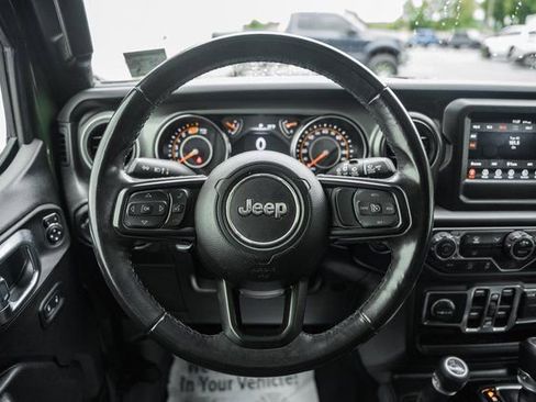 Used 2022 Jeep Wrangler Unlimited Sport image 6