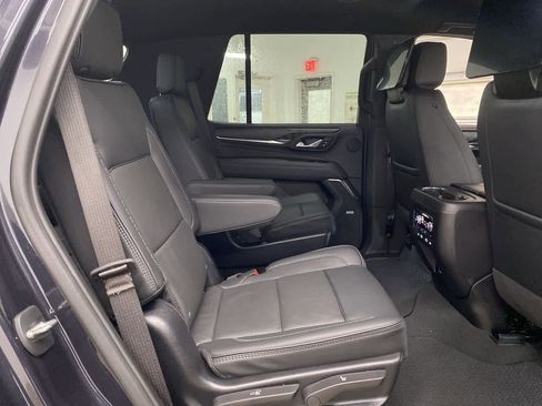 Used 2024 GMC Yukon Denali w/ Advanced Technology Package image 17