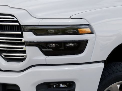 New 2026 RAM 2500 Laramie AWD/4WD image 11