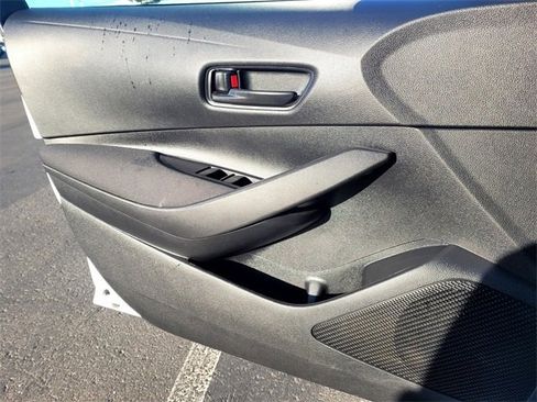 Used 2024 Toyota Corolla LE image 18