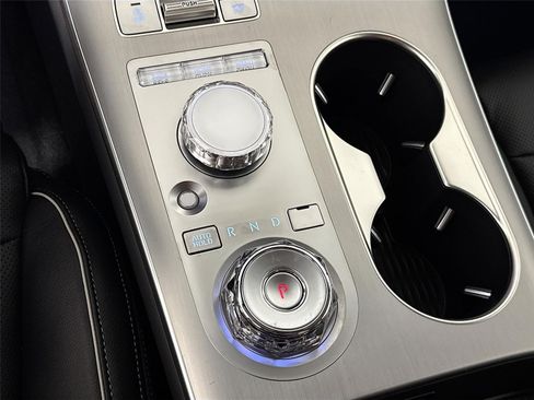 New 2026 Genesis GV70 2.5T Advanced AWD/4WD image 19