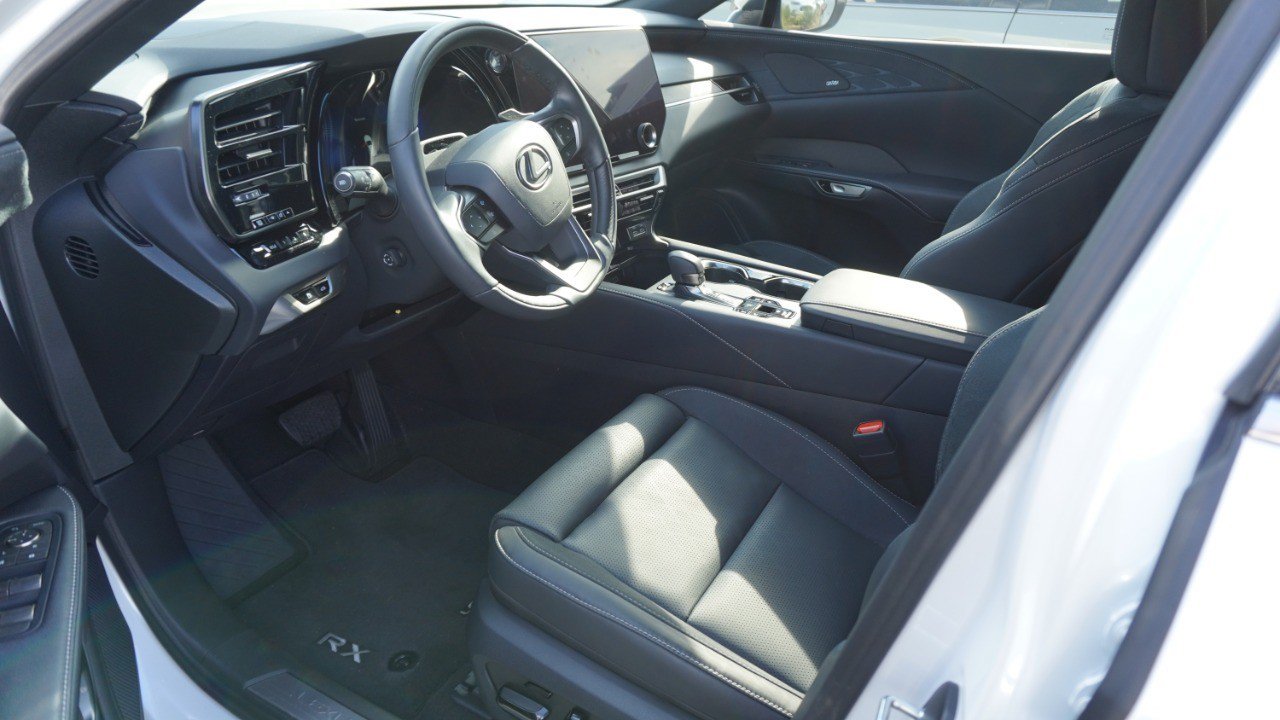 Used 2025 Lexus RX 350 AWD w/ Convenience Package image 10