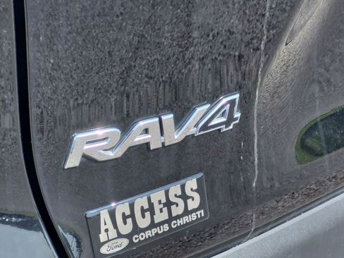 Used 2023 Toyota RAV4 LE FWD image 29