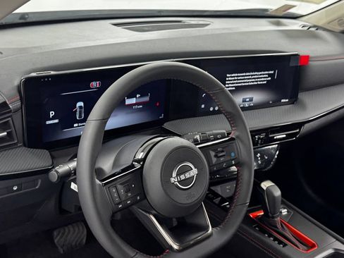 New 2026 Nissan Kicks SR w/ Cold Weather Package AWD/4WD image 34