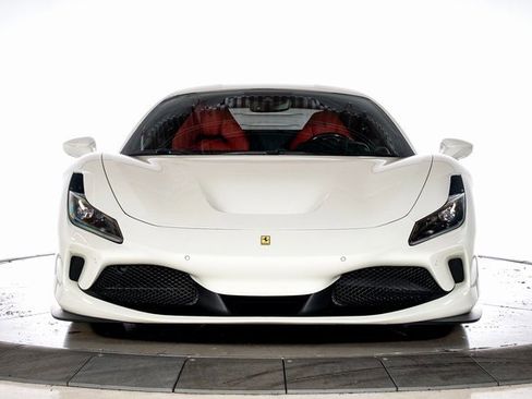 Used 2021 Ferrari F8 Tributo image 15